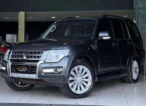 MITSUBISHI PAJERO FULL 3.2 HPE 4X4 16V TURBO INTERCOOLER DIESEL 4P AUTOMÁTICO